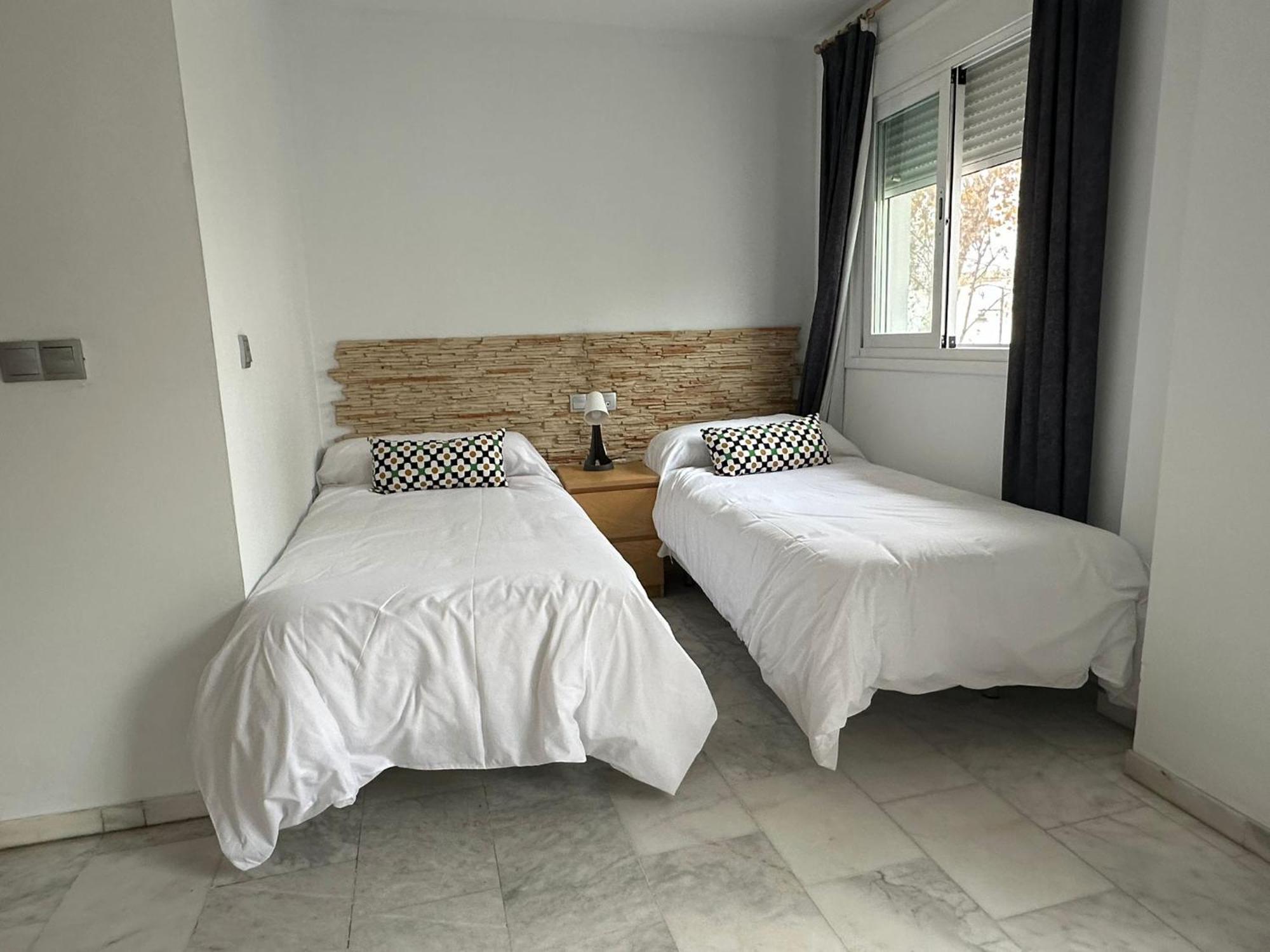 Apartahotel Dona Reyes Chipiona Buitenkant foto