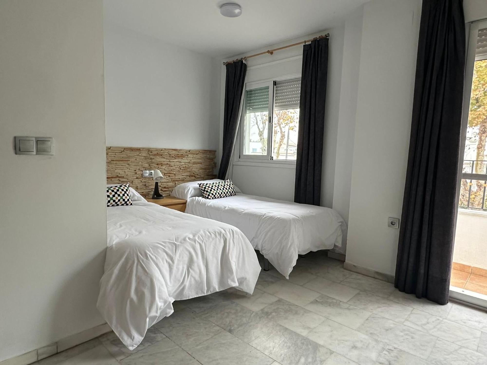 Apartahotel Dona Reyes Chipiona Buitenkant foto