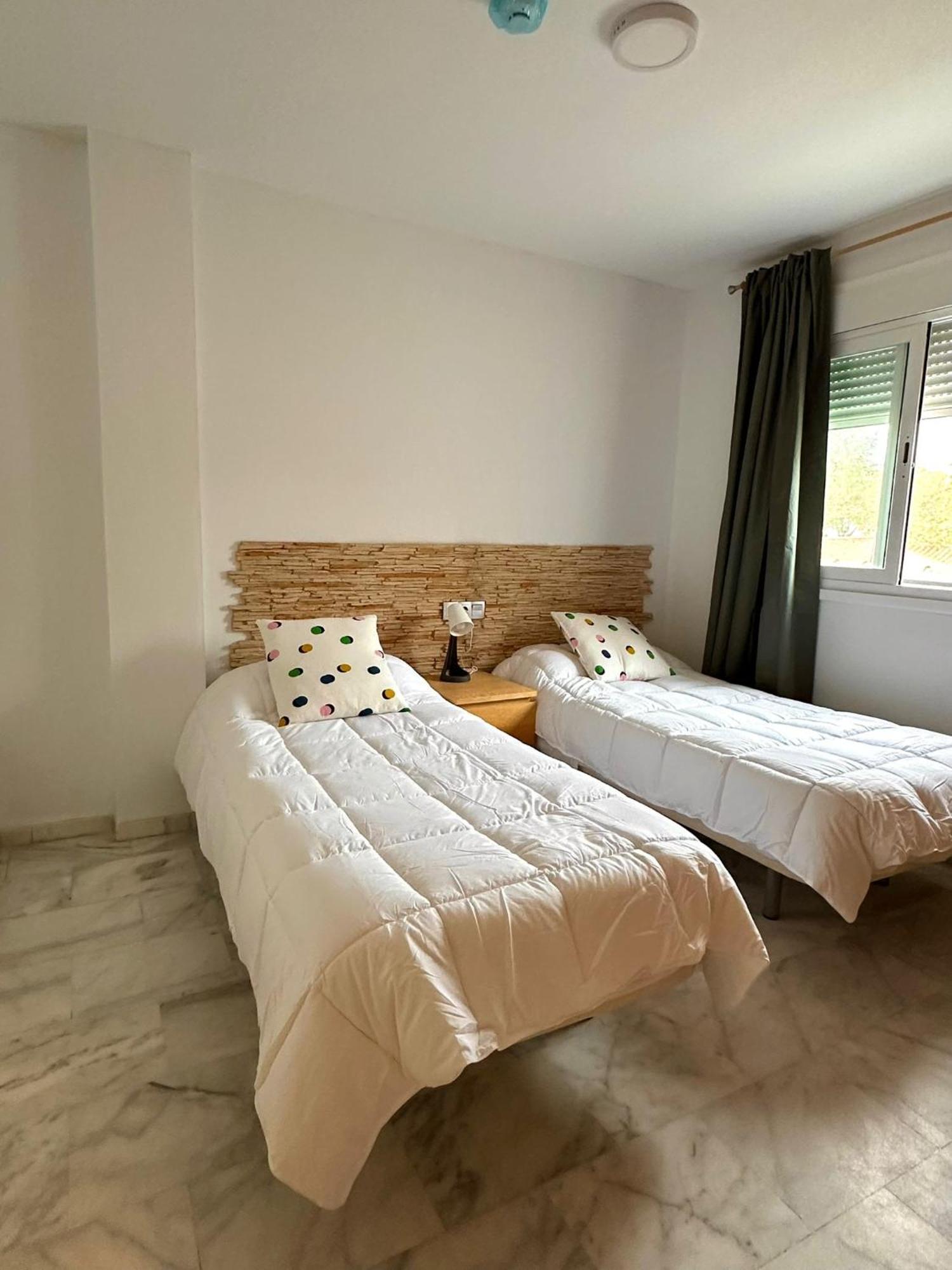 Apartahotel Dona Reyes Chipiona Buitenkant foto