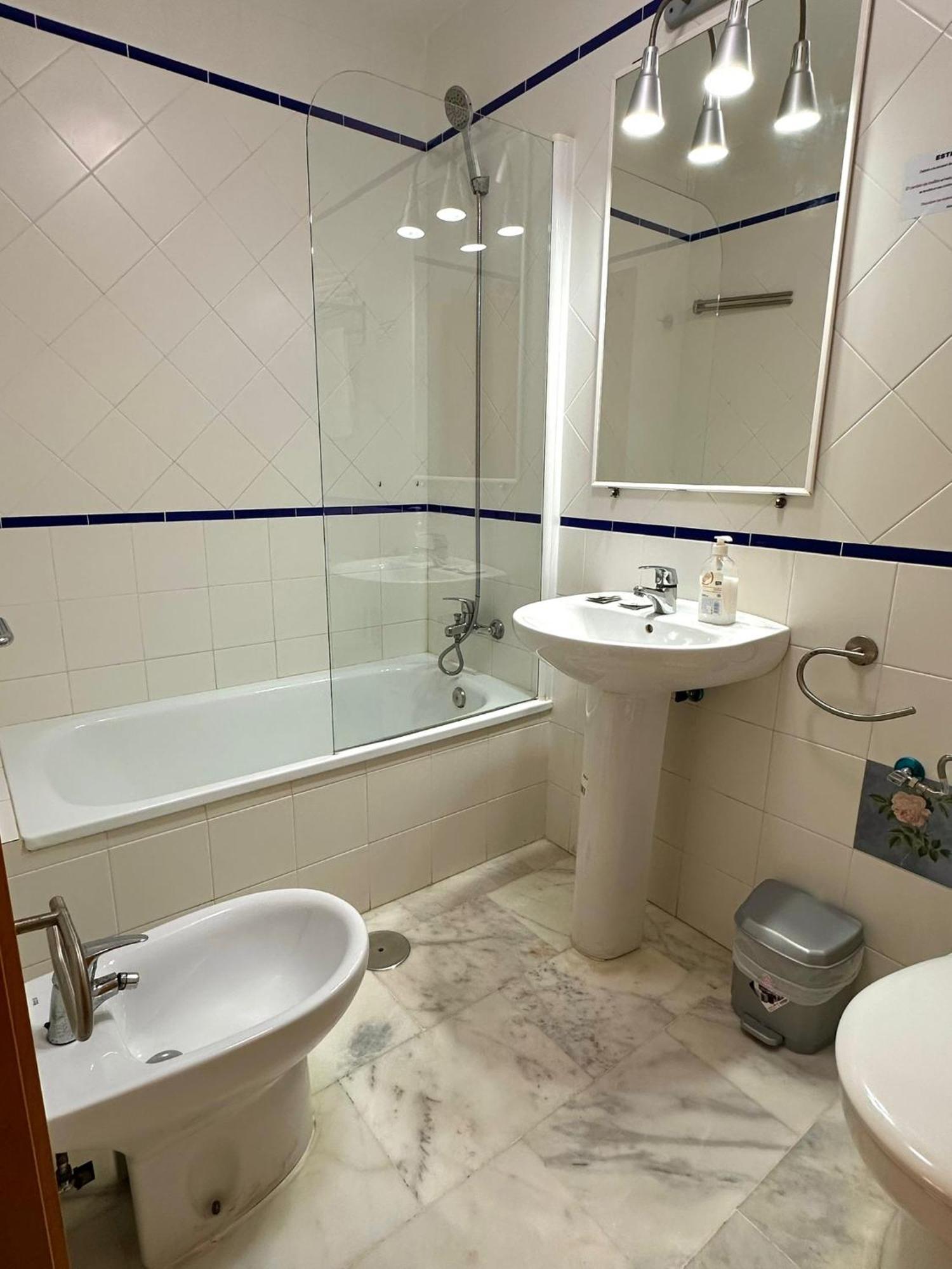 Apartahotel Dona Reyes Chipiona Buitenkant foto